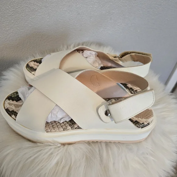 AGL Maya Criss Cross Platform Leather Sandal - Picture 7 of 10